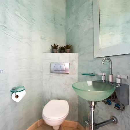 Ph Bellagio: Luxurious And Romantic Duplex Penthouse With Private Pool & Sea Views Lägenhet