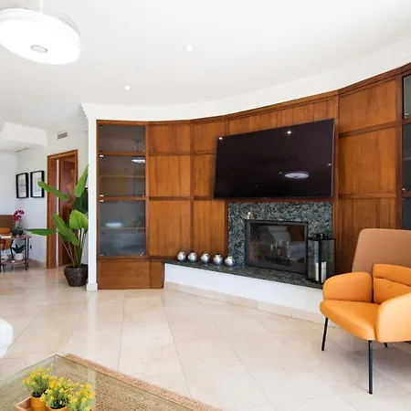 Appartement Ph Bellagio: Luxurious And Romantic Duplex Penthouse With Private Pool & Sea Views