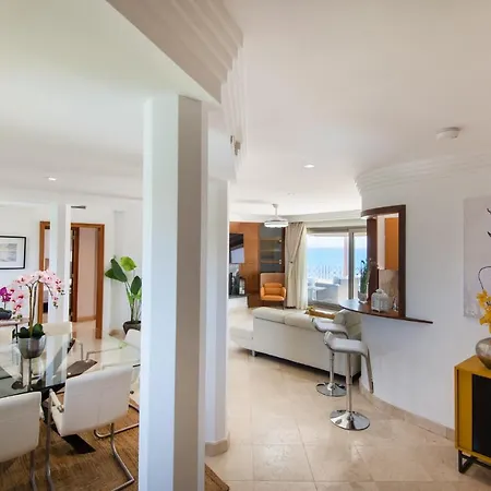 Apartman Ph Bellagio: Luxurious And Romantic Duplex Penthouse With Private Pool & Sea Views *