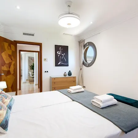 Ph Bellagio: Luxurious And Romantic Duplex Penthouse With Private Pool & Sea Views Apartman